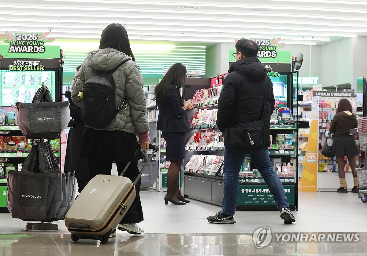 정부, 유통 플랫폼을 '수출 점프대'로…올리브영 등 13개사 맞손 | 연합뉴스